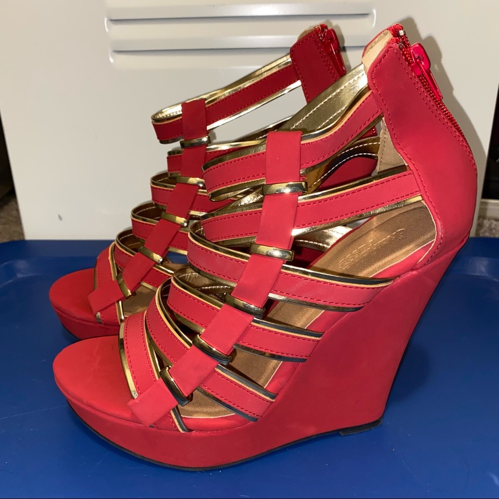 NEW Charlotte Russe Red & Gold Open Toe Wedges